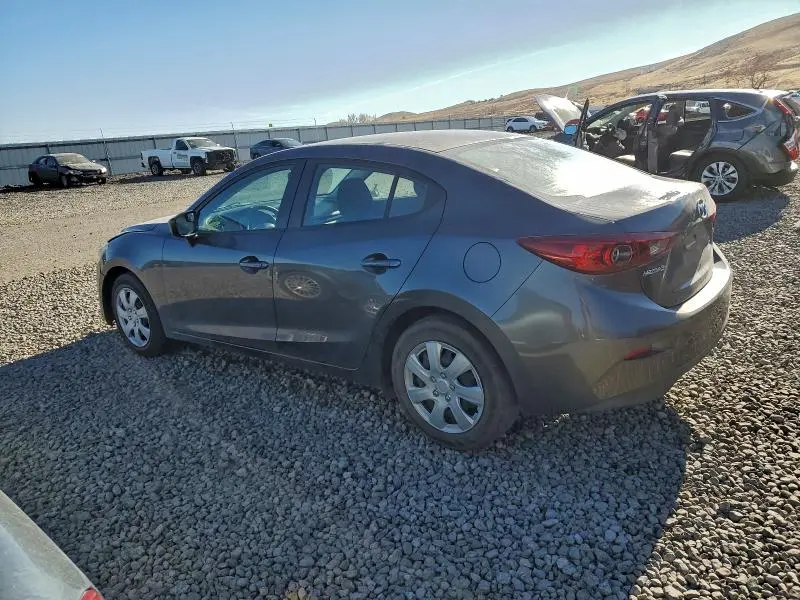 2015 MAZDA 3 SV  