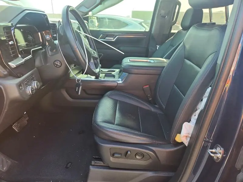 2022 GMC SIERRA K1500 SLT  