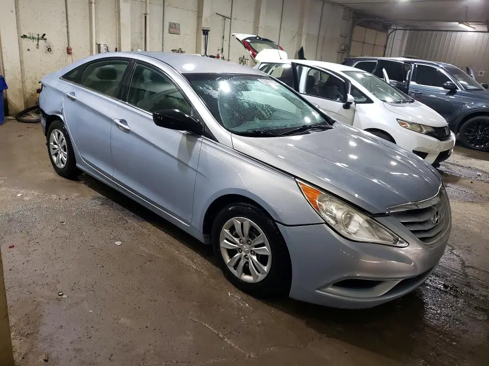 2011 HYUNDAI SONATA GLS  