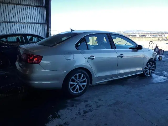 2013 VOLKSWAGEN JETTA SE  
