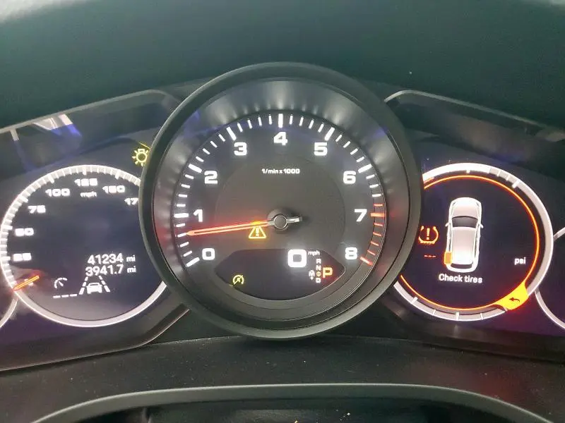 2022 PORSCHE CAYENNE   