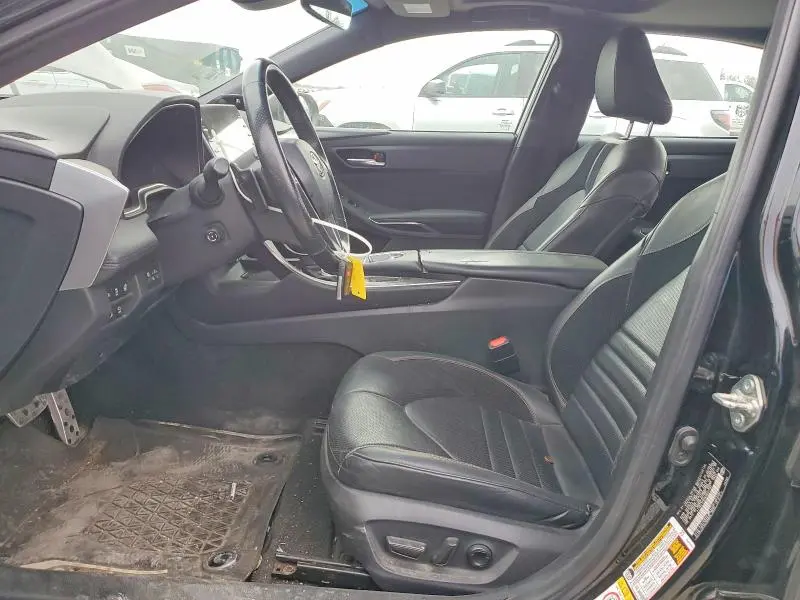 2019 TOYOTA AVALON TOURING  