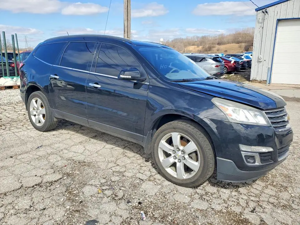 2016 CHEVROLET TRAVERSE LT  