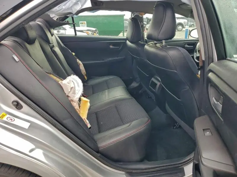 2015 TOYOTA CAMRY LE  