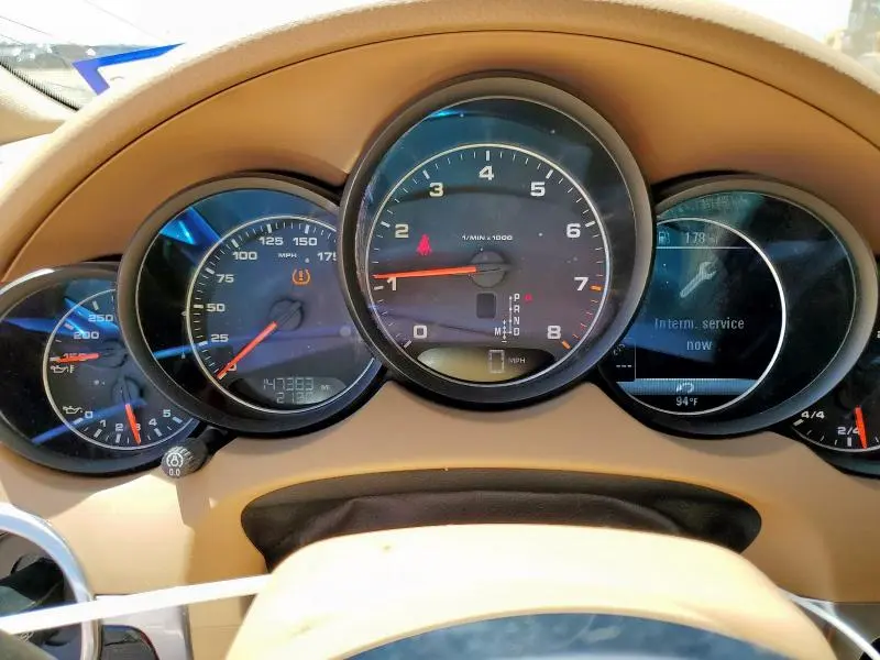 2016 PORSCHE CAYENNE   