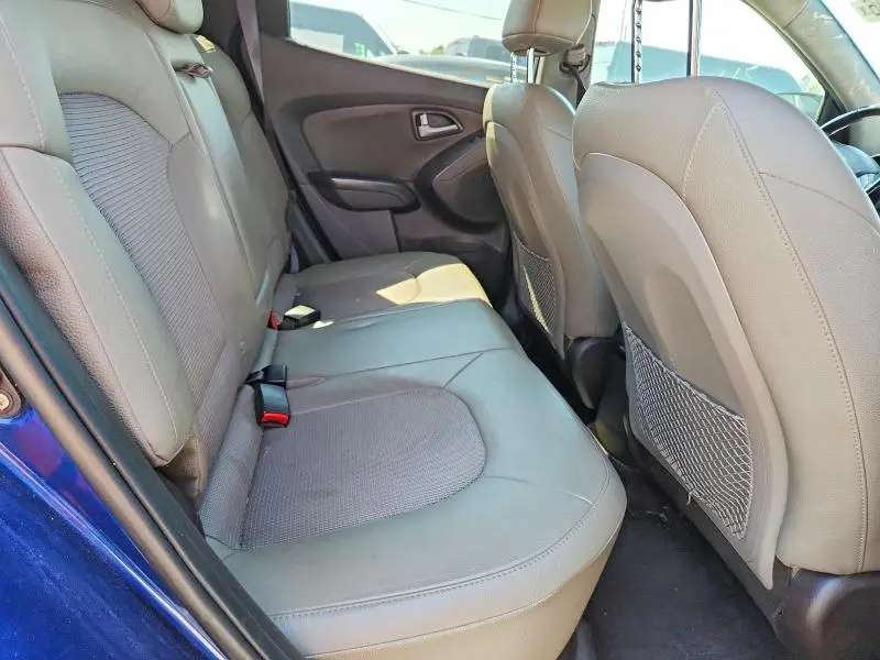 2015 HYUNDAI TUCSON SE  
