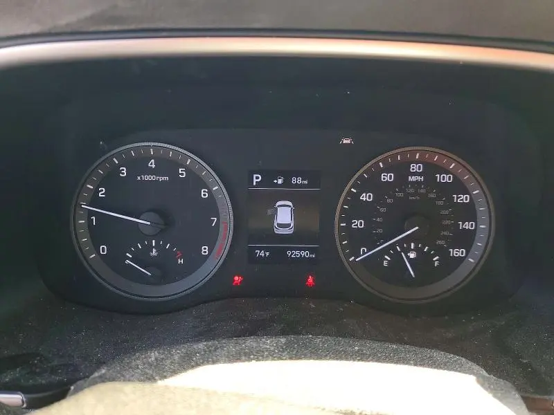 2019 HYUNDAI TUCSON SE  