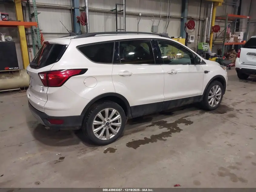 2019 FORD ESCAPE SEL