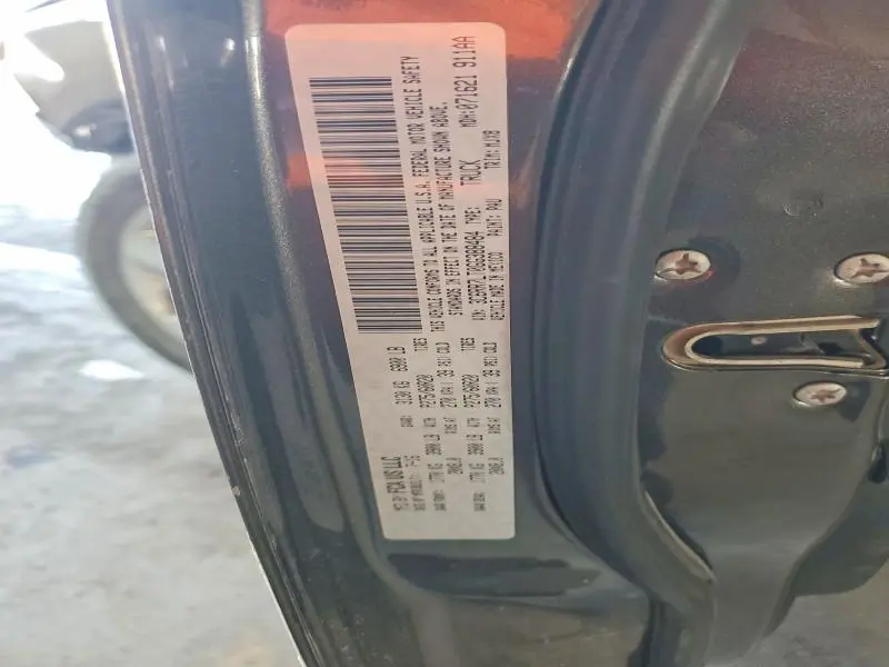 2016 RAM 1500 SLT  