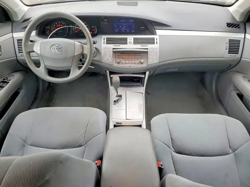 2010 TOYOTA AVALON XL  