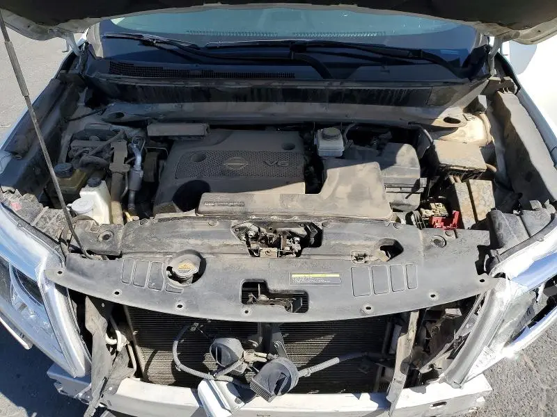 2015 NISSAN PATHFINDER SV  