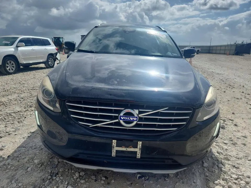 2017 VOLVO XC60 T5 INSCRIPTION  