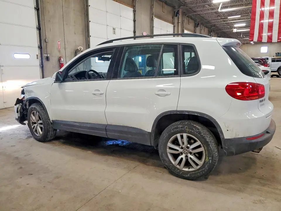 2016 VOLKSWAGEN TIGUAN S  