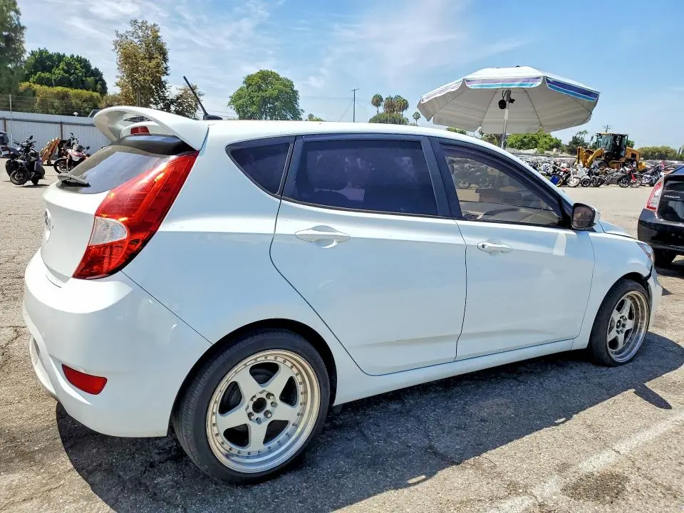 2014 HYUNDAI ACCENT GS  
