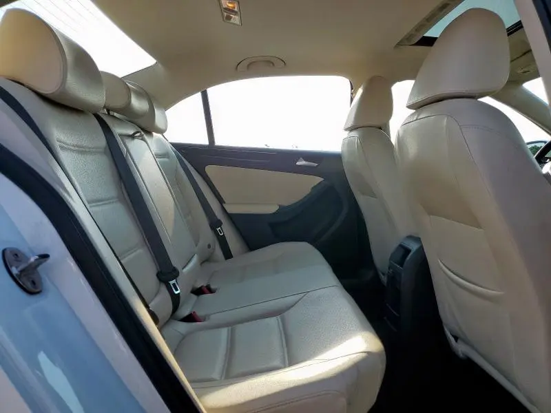 2017 VOLKSWAGEN JETTA SEL  