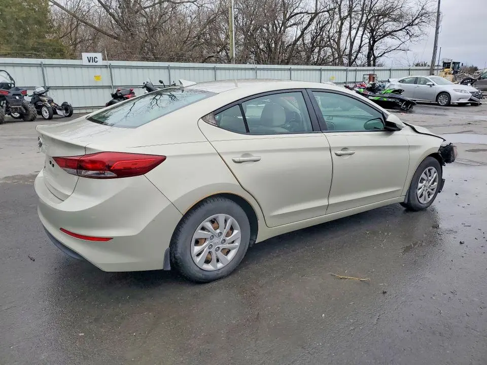 2017 HYUNDAI ELANTRA SE  