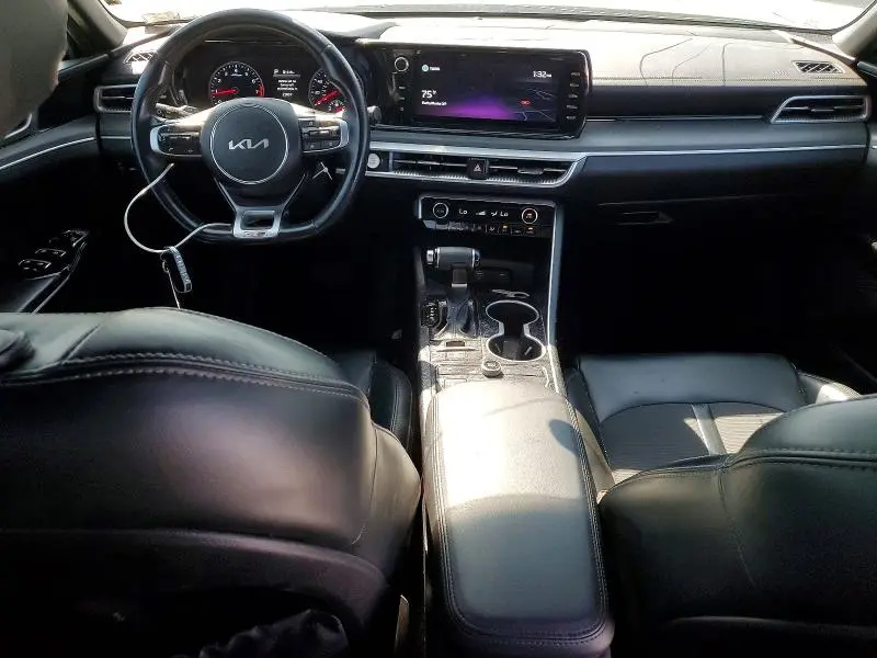 2022 KIA K5   