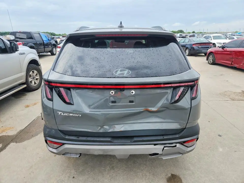 2025 HYUNDAI TUCSON SEL  