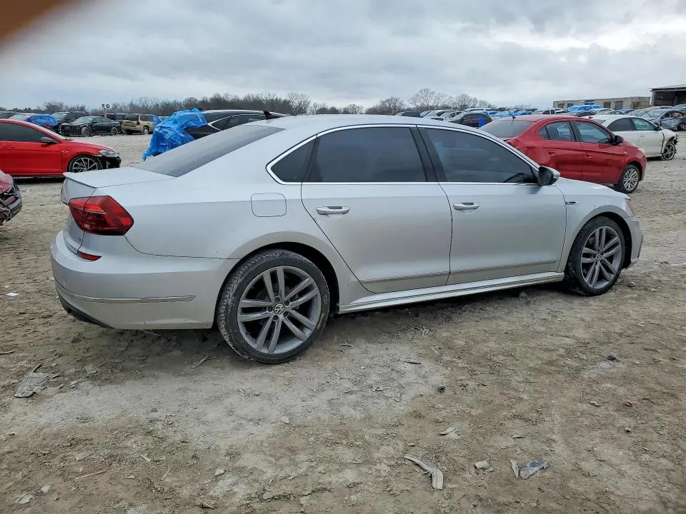 2017 VOLKSWAGEN PASSAT R-LINE  