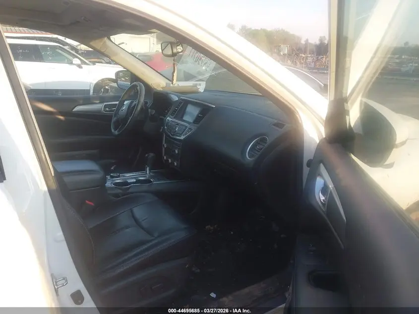 2018 NISSAN PATHFINDER SL