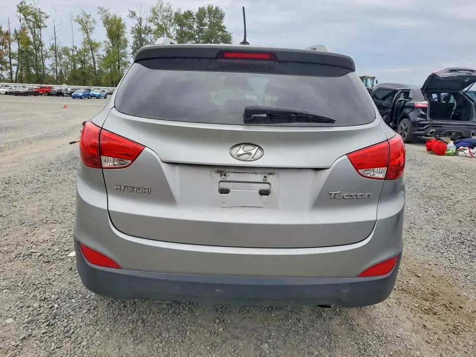 2011 HYUNDAI TUCSON GLS  