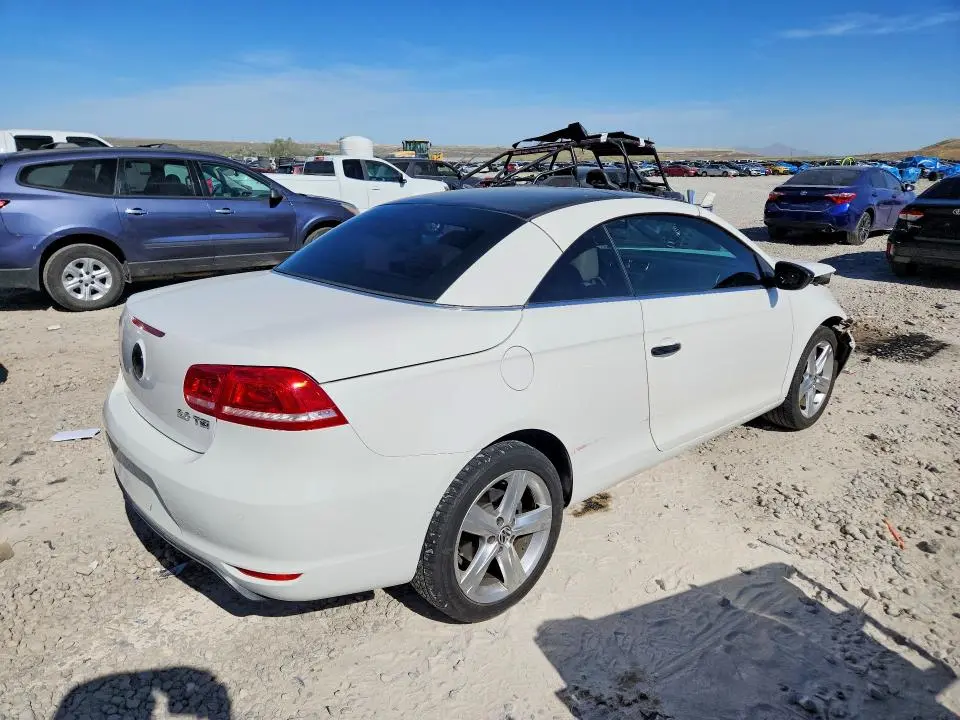2012 VOLKSWAGEN EOS LUX  
