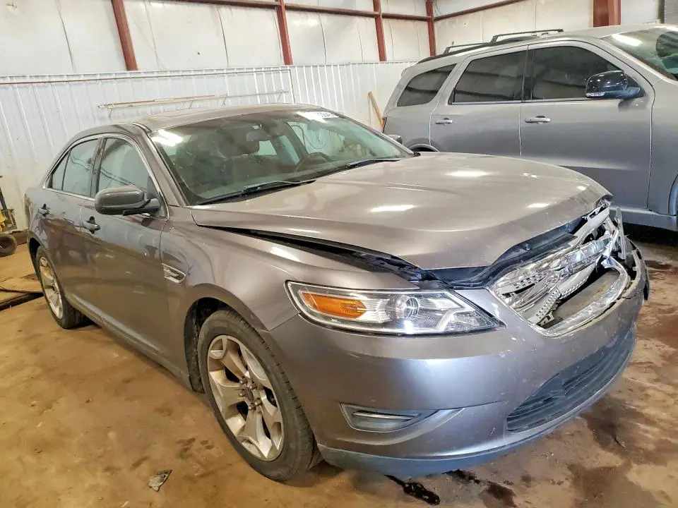 2011 FORD TAURUS SEL  