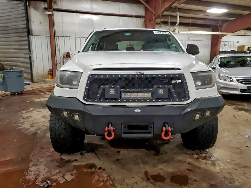 2011 TOYOTA TUNDRA CREWMAX SR5  