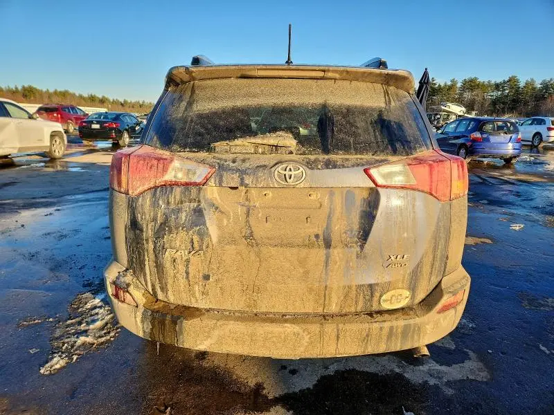 2013 TOYOTA RAV4 XLE  