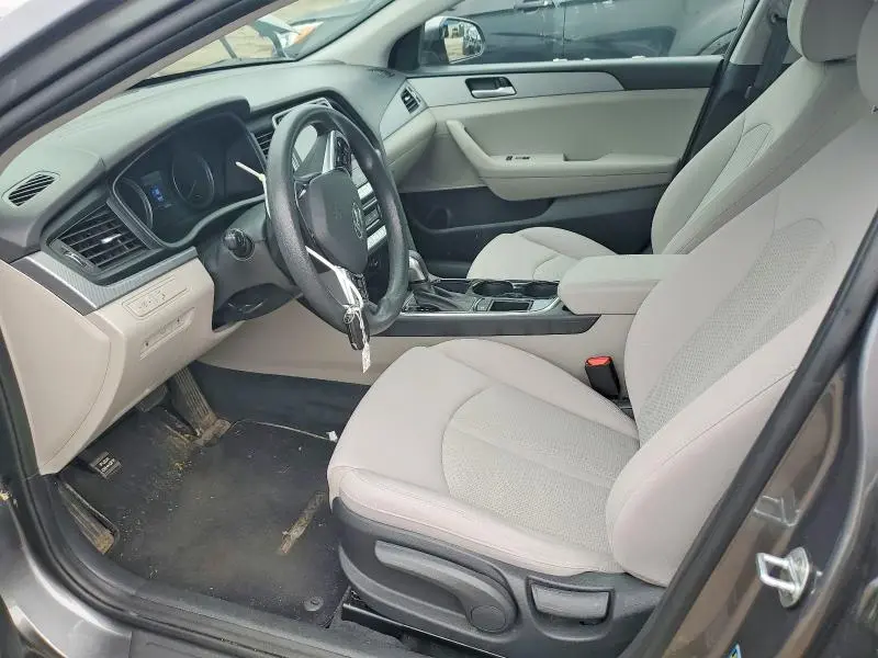 2018 HYUNDAI SONATA SE  