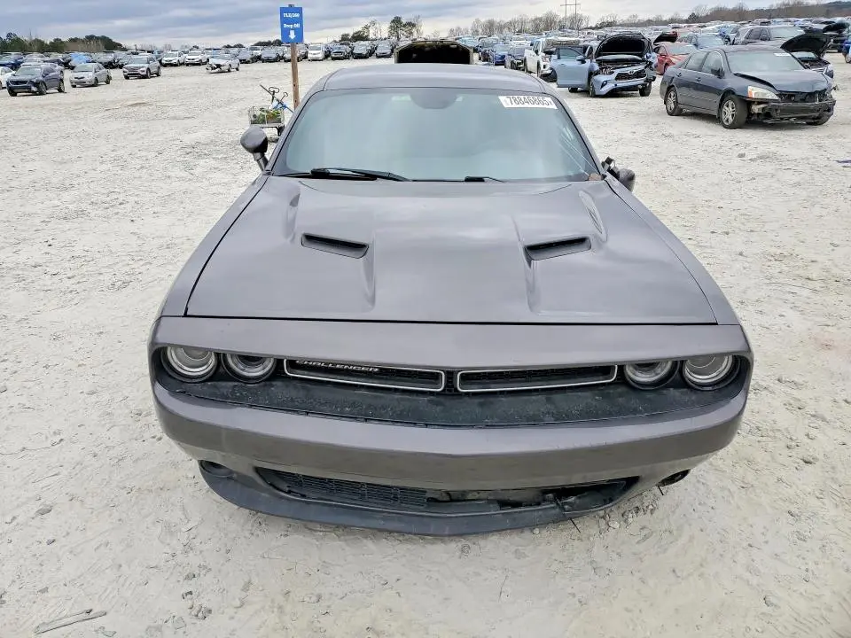 2016 DODGE CHALLENGER SXT  
