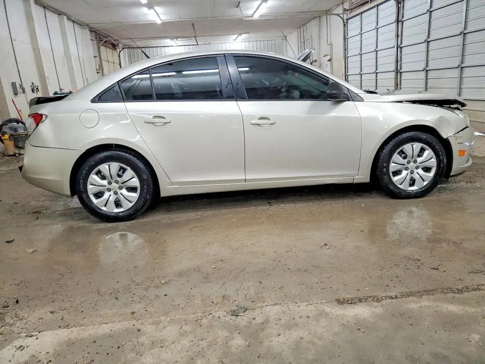 2013 CHEVROLET CRUZE LS  