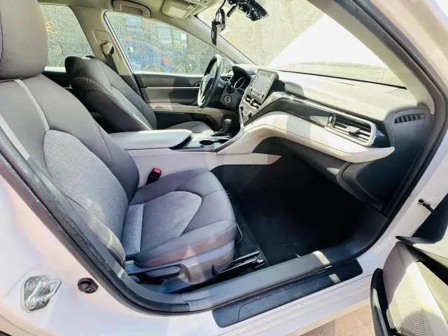 2021 TOYOTA CAMRY LE  
