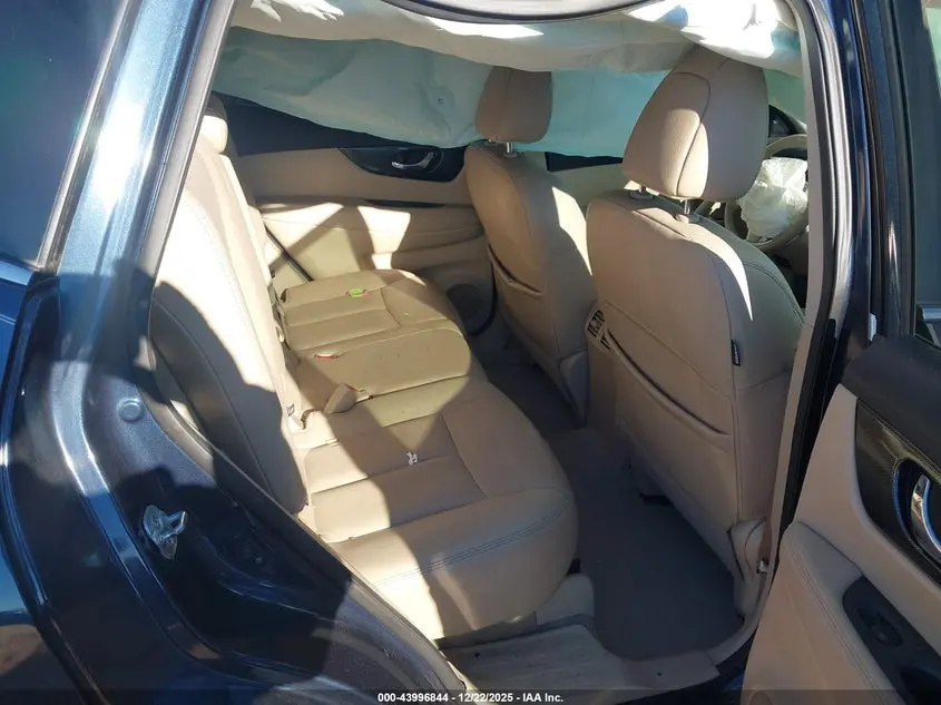 2015 NISSAN ROGUE SL