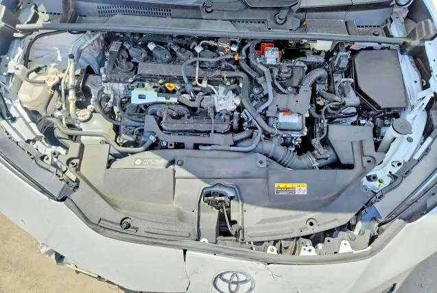 2025 TOYOTA PRIUS LE  
