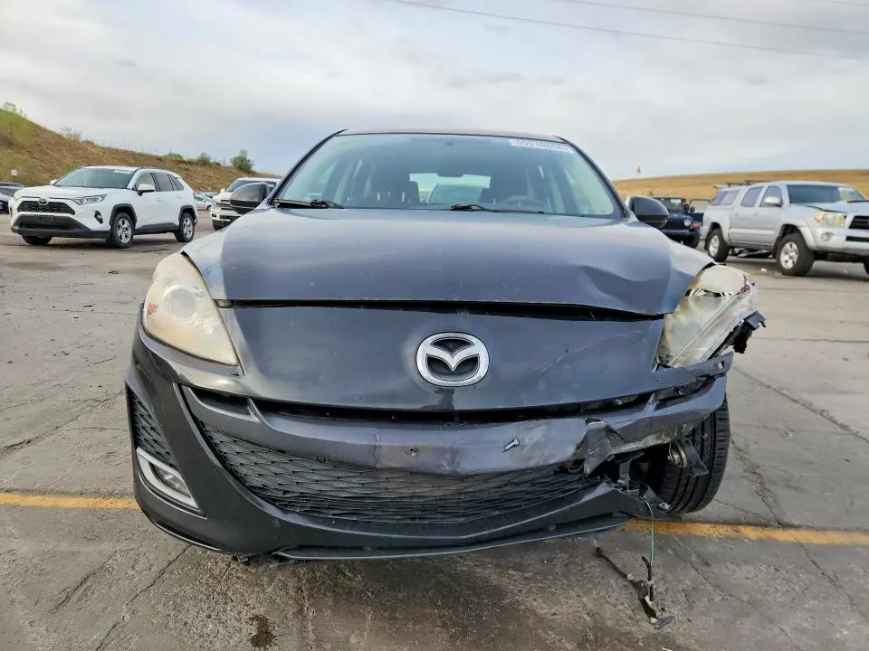 2011 MAZDA 3 S  