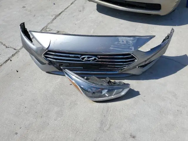 2022 HYUNDAI ACCENT SE  
