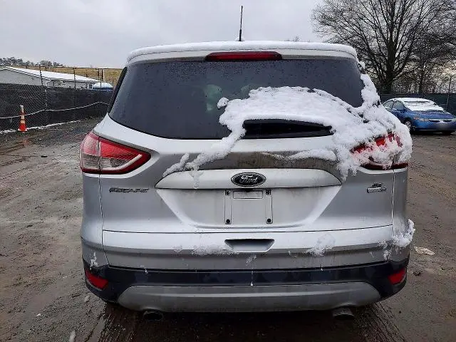 2016 FORD ESCAPE SE  