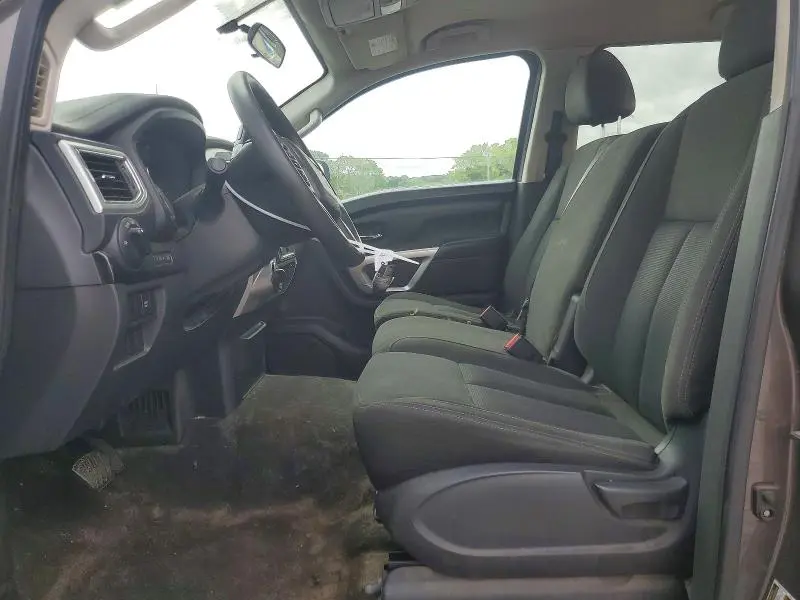 2017 NISSAN TITAN S  