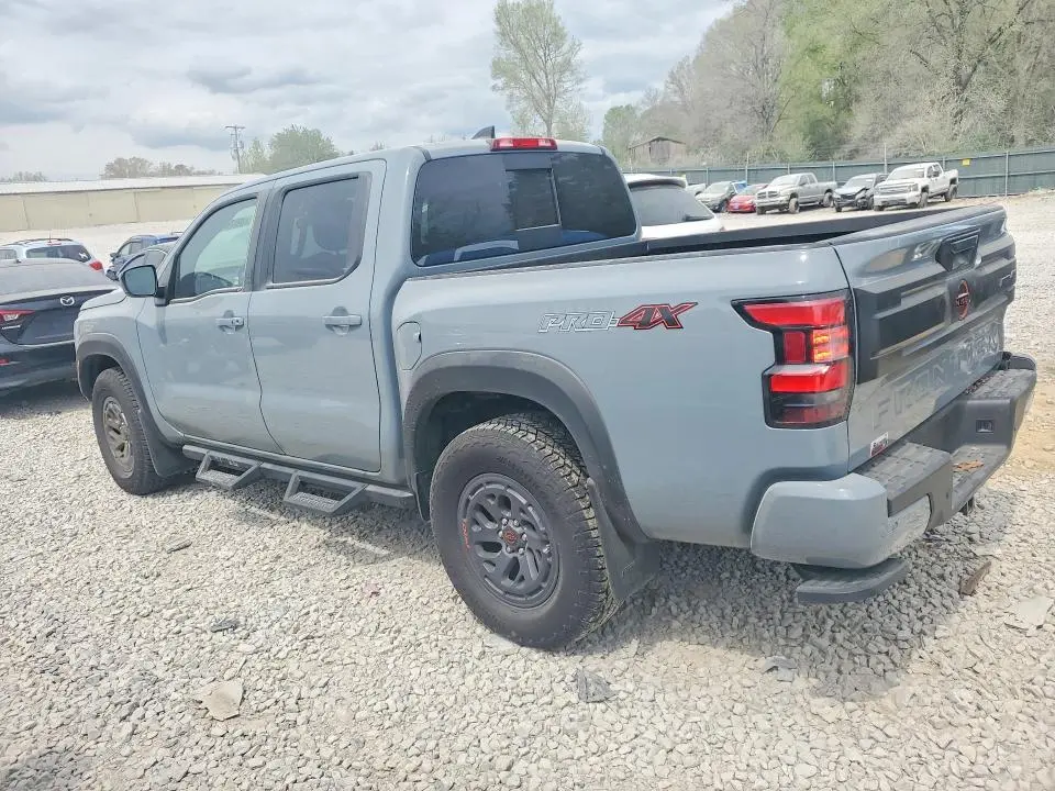2025 NISSAN FRONTIER PRO-4X  