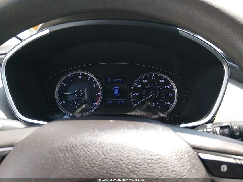 2019 HYUNDAI SANTA FE SE
