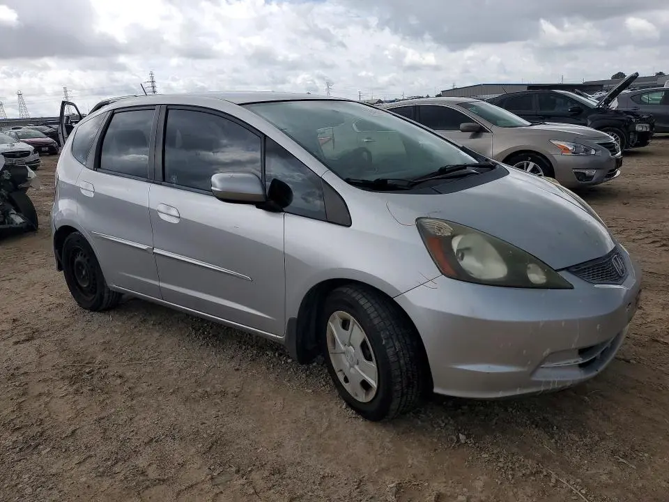 2013 HONDA FIT   