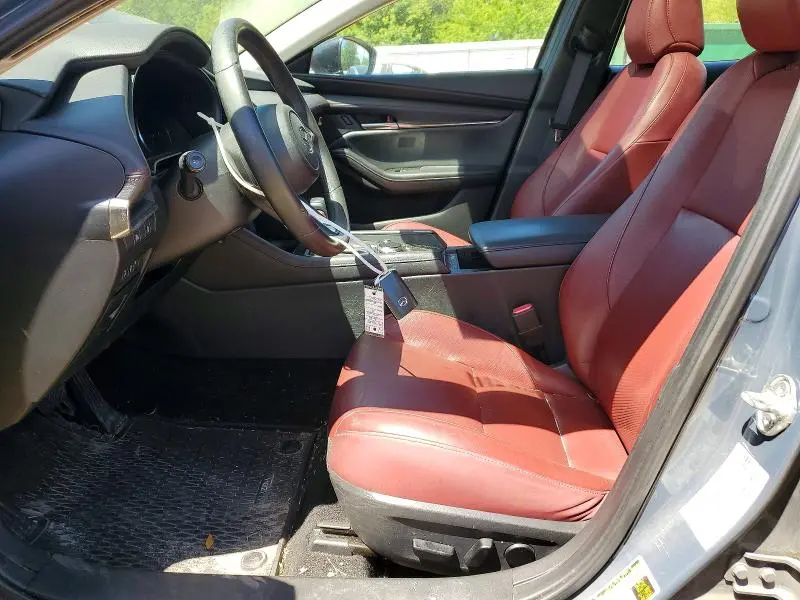 2024 MAZDA 3 PREFERRED  