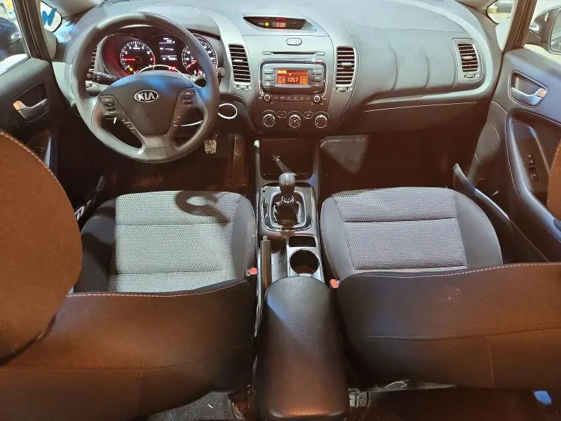 2017 KIA FORTE LX  