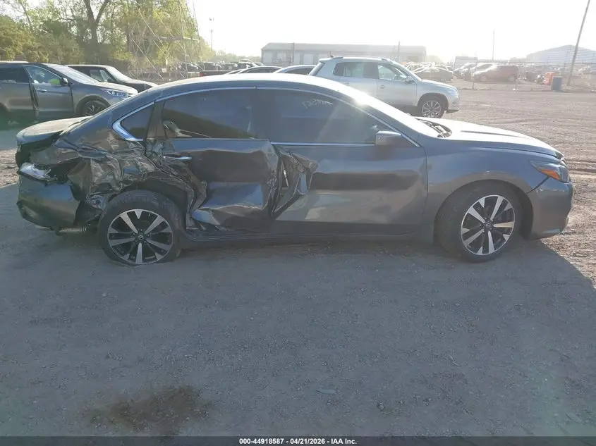 2017 NISSAN ALTIMA 2.5 SR