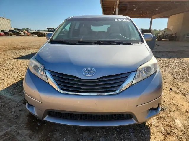 2014 TOYOTA SIENNA XLE  