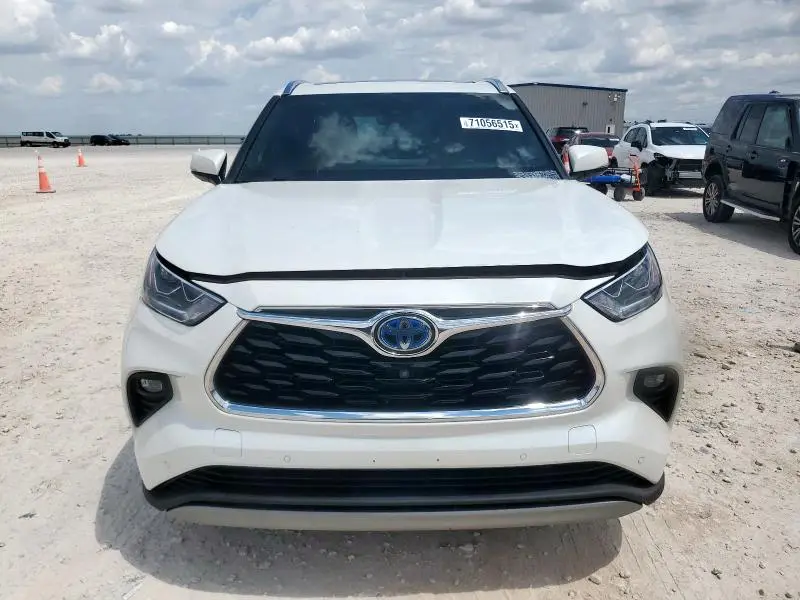 2021 TOYOTA HIGHLANDER HYBRID PLATINUM  