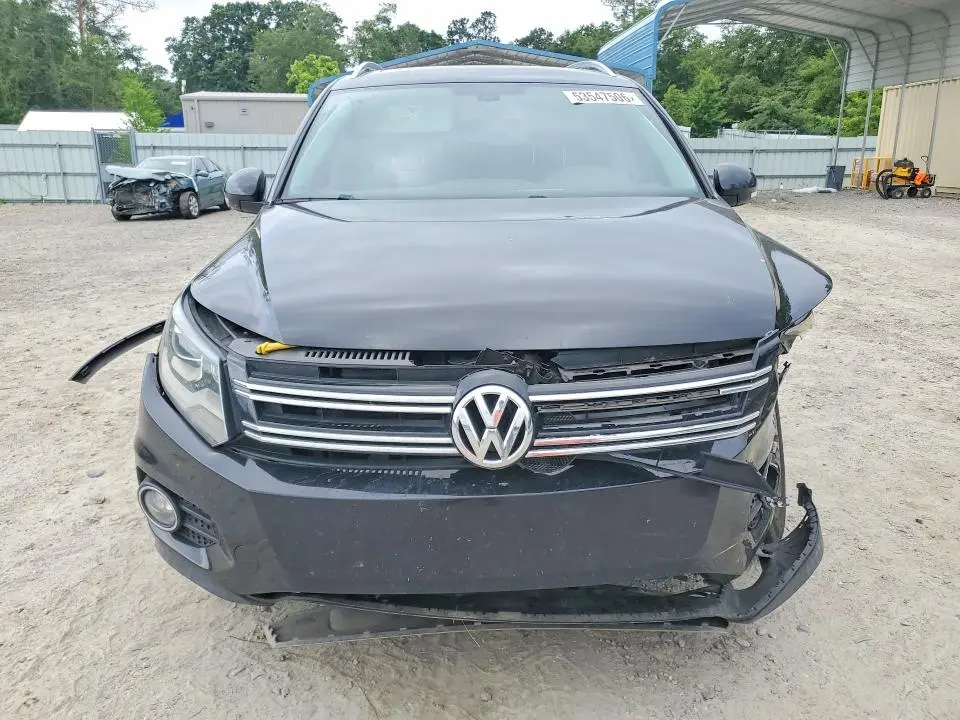 2017 VOLKSWAGEN TIGUAN   