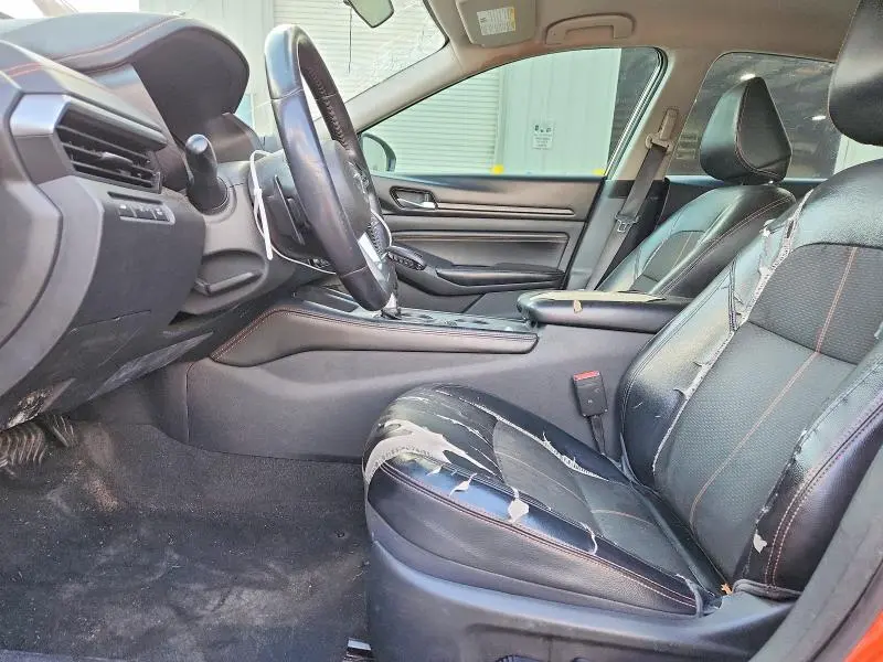 2019 NISSAN ALTIMA SR  
