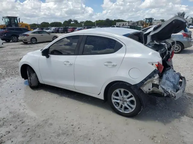 2017 TOYOTA YARIS IA   